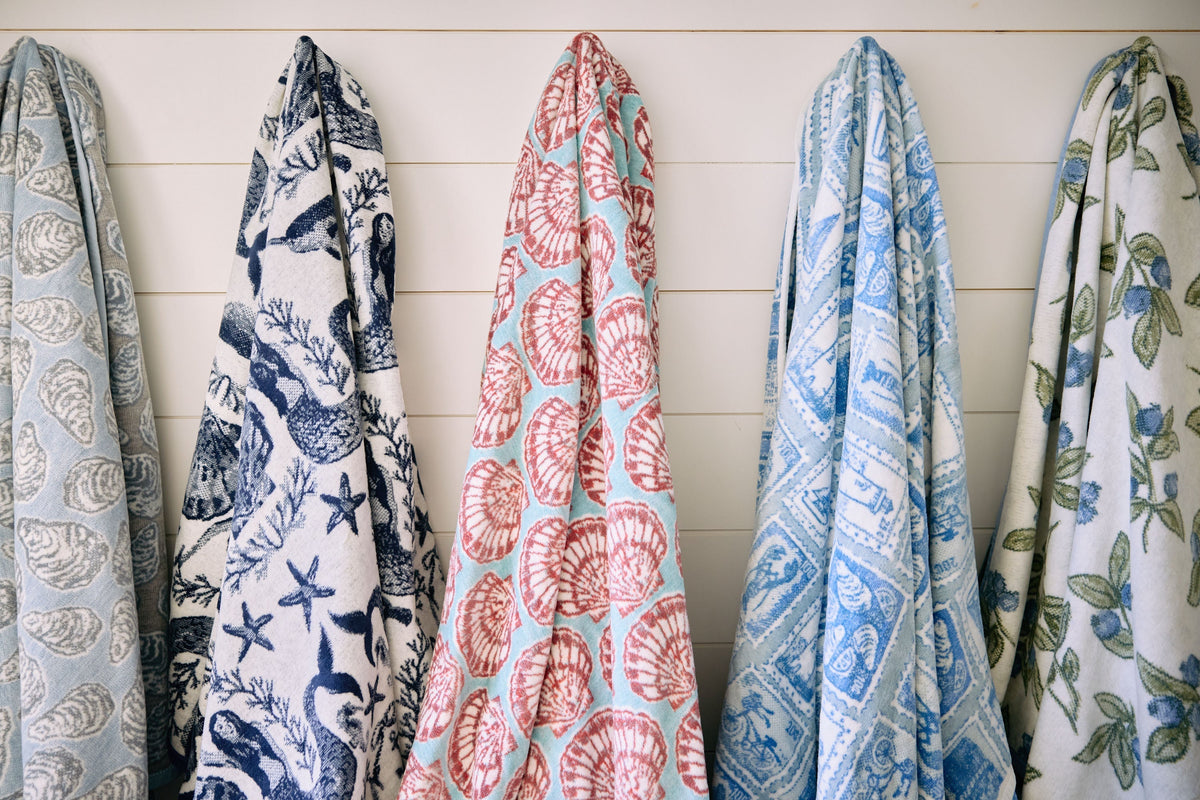 Our Top 5 Best Decorative Throw Blankets That Are Actually Practical
