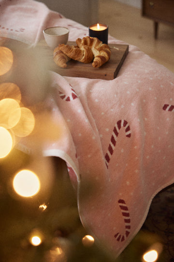 Candy Canes Blanket4