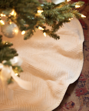 Harborview Herringbone Cream Christmas Tree Skirt