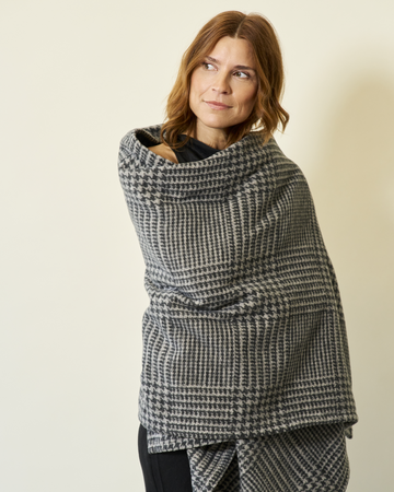 Katama Plaid Ash Shawl